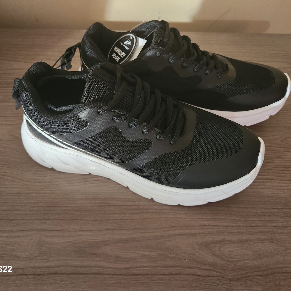 Pro Player Black and White Athletic Shoes